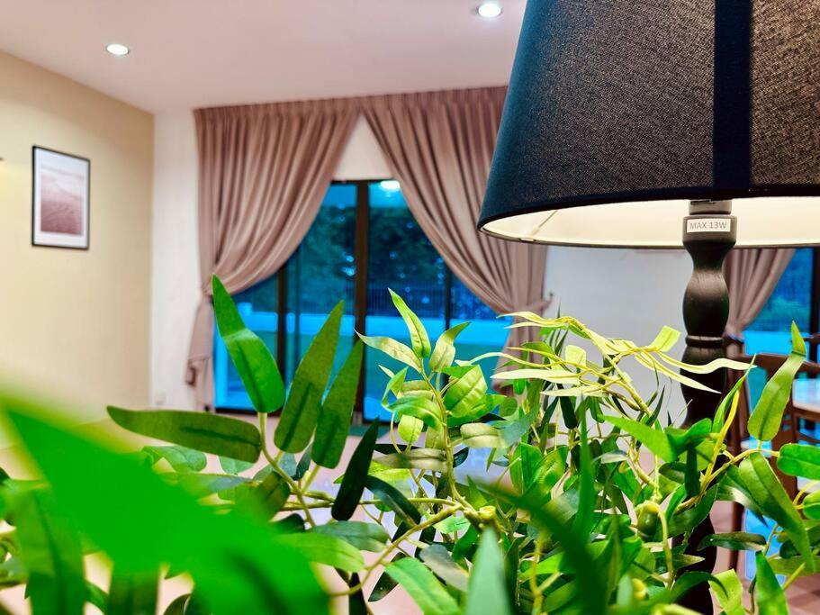 Beachside Antique Villa@14 Pax Holiday home *