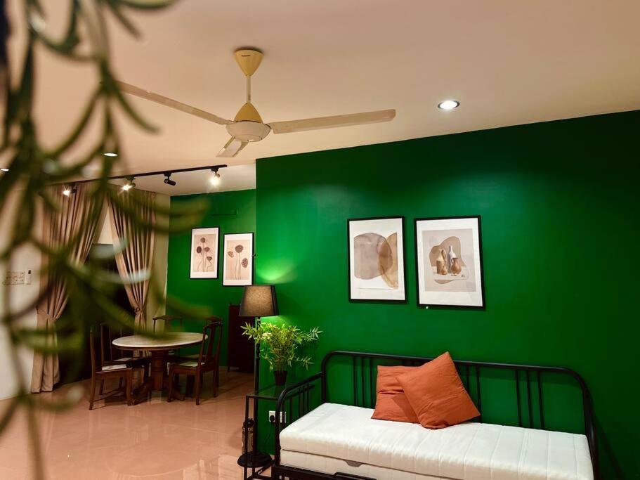 Beachside Antique Villa@14 Pax