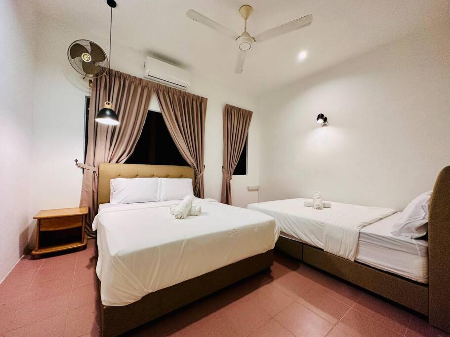 Holiday home Beachside Antique Villa@14 Pax *